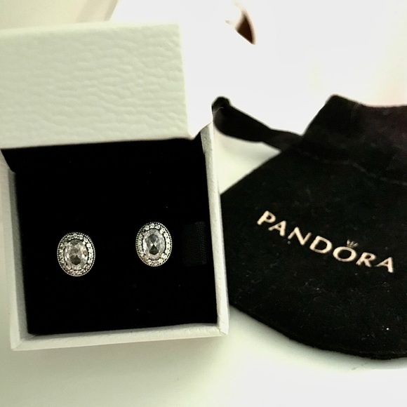 Pandora Vintage Elegance Earrings in Box